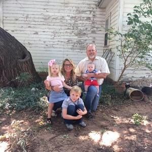 Meet your Posher, Debi